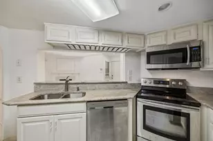 3033 San Jacinto St, Dallas, TX 75204 - Photo 9