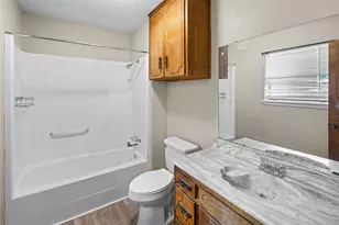 1939 E Texas St, Denison, TX 75021 - Photo 13