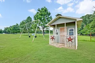 923 Co Rd 2415, Honey Grove, TX 75446 - Photo 25