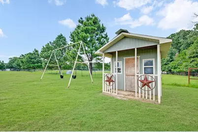 923 County Road 2415, Honey Grove, TX 75446 - Photo 25