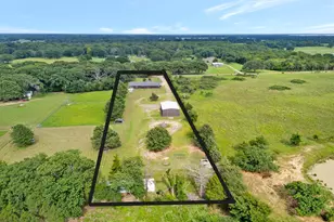 923 Co Rd 2415, Honey Grove, TX 75446 - Photo 35