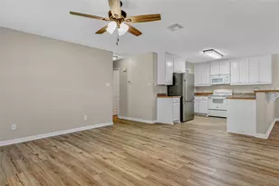 1110-1112 N Main St, Bonham, TX 75418 - Photo 7