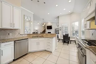 610 Enfield Dr, Frisco, TX 75036 - Photo 9
