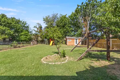 711 Hilltop Drive, Irving, TX 75060 - Photo 17