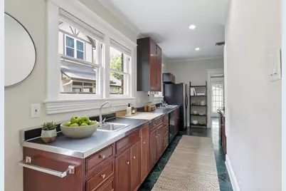 518 Cordova Street, Dallas, TX 75223 - Photo 9