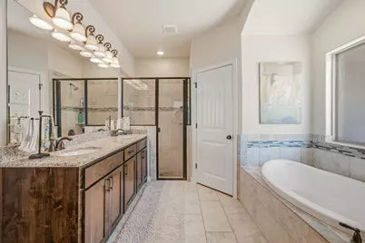 3209 Main Street, Granbury, TX 76049 - Photo 17