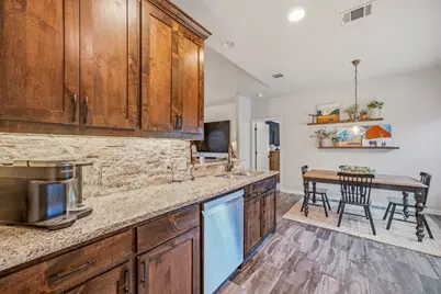 3209 Main Street, Granbury, TX 76049 - Photo 11
