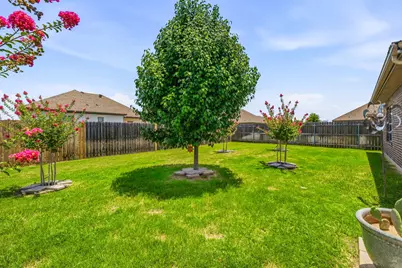 3209 Main Street, Granbury, TX 76049 - Photo 25