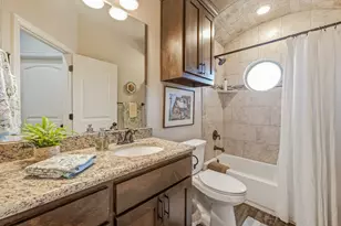 3209 Main St, Granbury, TX 76049 - Photo 21