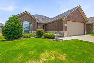 3209 Main St, Granbury, TX 76049 - Photo 3