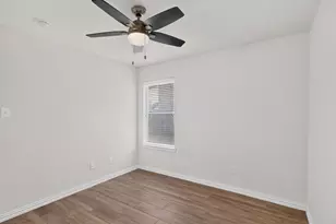1320 Clearwater Dr, Grand Prairie, TX 75052 - Photo 29