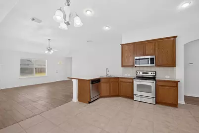 1320 Clearwater Drive, Grand Prairie, TX 75052 - Photo 11