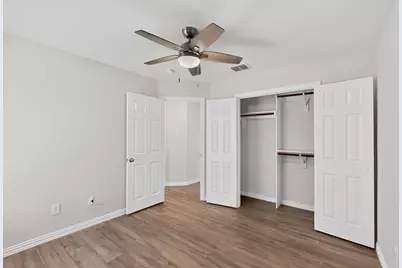 1320 Clearwater Drive, Grand Prairie, TX 75052 - Photo 25