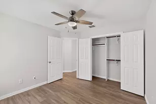 1320 Clearwater Dr, Grand Prairie, TX 75052 - Photo 25