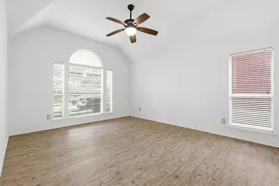 5625 Overland Drive, The Colony, TX 75056 - Photo 19