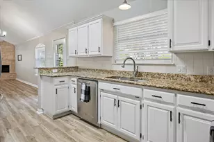 1509 Milla Ct, Euless, TX 76039 - Photo 17