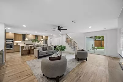 10310 Mosscrest Drive, Dallas, TX 75238 - Photo 5