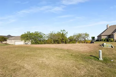 3148 Sanctuary Drive, Grand Prairie, TX 75104 - Photo 5