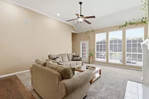 5205 Teddington Park Dr, Plano, TX 75023 - Photo 9