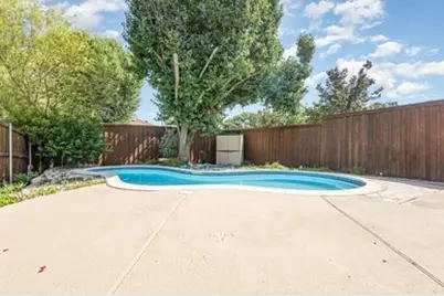 2019 Lavaca Trail, Carrollton, TX 75010 - Photo 23