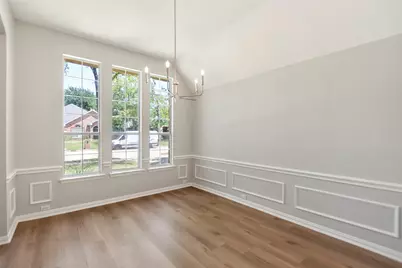 6304 Fox Hunt Drive, Arlington, TX 76001 - Photo 11