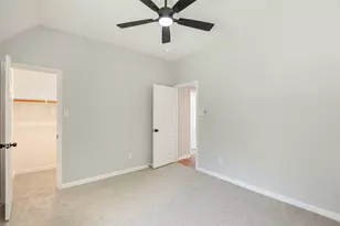 6304 Fox Hunt Dr, Arlington, TX 76001 - Photo 31