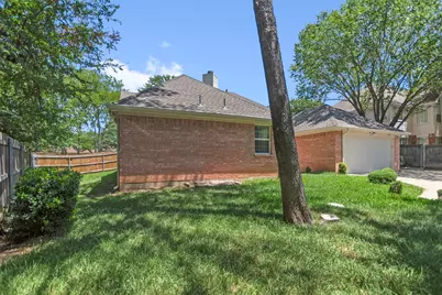 6304 Fox Hunt Drive, Arlington, TX 76001 - Photo 35