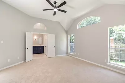 6304 Fox Hunt Drive, Arlington, TX 76001 - Photo 19