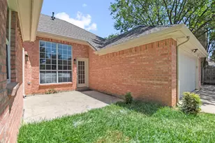 6304 Fox Hunt Dr, Arlington, TX 76001 - Photo 37