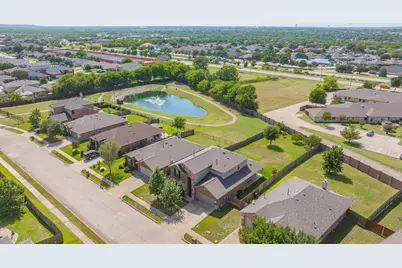 229 Pin Cushion Trail, Burleson, TX 76028 - Photo 35