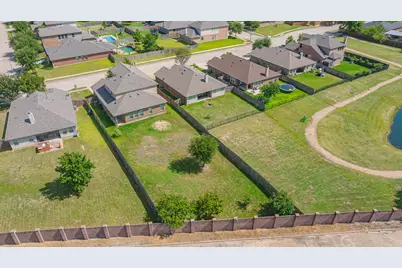 229 Pin Cushion Trail, Burleson, TX 76028 - Photo 37