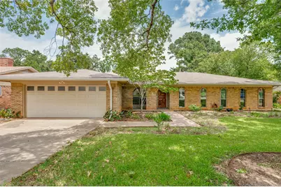2215 W Sanford Street, Arlington, TX 76012 - Photo 1
