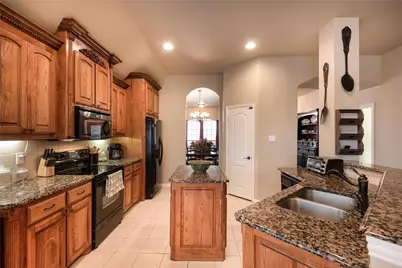 1010 Churchill Drive, Princeton, TX 75407 - Photo 7