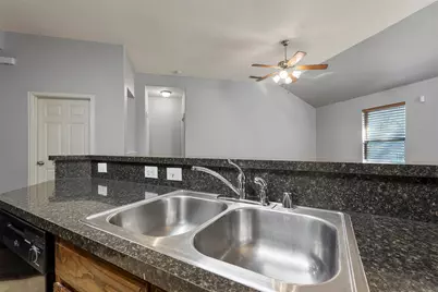 6634 Cool Morn Drive, Dallas, TX 75241 - Photo 9
