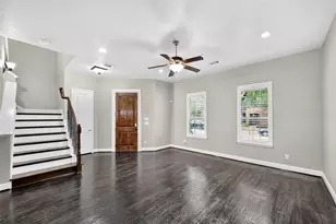 8607 Calvin Rd, Irving, TX 75063 - Photo 17