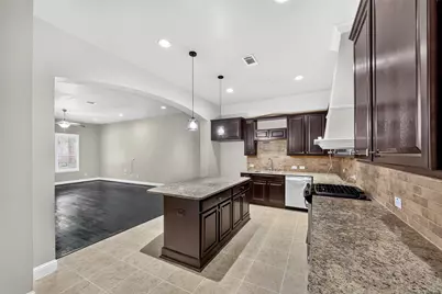 8607 Calvin Road, Irving, TX 75063 - Photo 9