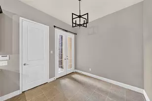 8607 Calvin Rd, Irving, TX 75063 - Photo 7