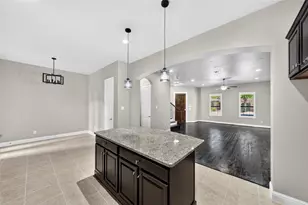 8607 Calvin Rd, Irving, TX 75063 - Photo 11