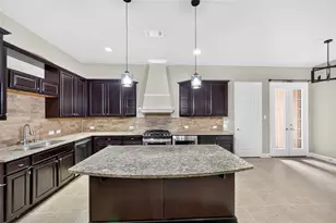 8607 Calvin Rd, Irving, TX 75063 - Photo 13