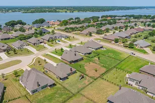 513 River Bank Ct, Granbury, TX 76049 - Photo 33