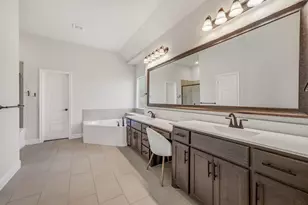 513 River Bank Ct, Granbury, TX 76049 - Photo 17