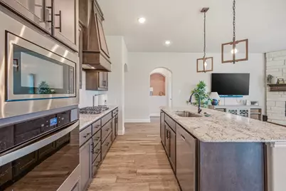 513 River Bank Court, Granbury, TX 76049 - Photo 13