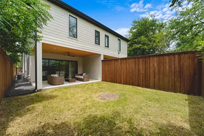 2304 Hondo, Dallas, TX 75219 - Photo 35