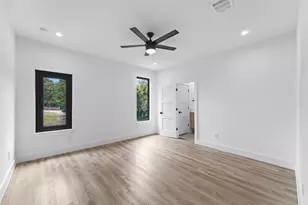 2304 Hondo, Dallas, TX 75219 - Photo 29