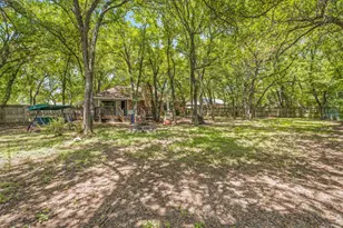 1303 Spanish Flower Dr, Granbury, TX 76048 - Photo 25