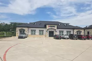 1193 W Carpenter Freeway, Irving, TX 75039 - Photo 1