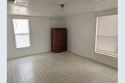411 S Bradshaw Street, Denton, TX 76205 - Photo 9