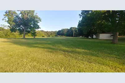 411 S Bradshaw Street, Denton, TX 76205 - Photo 17