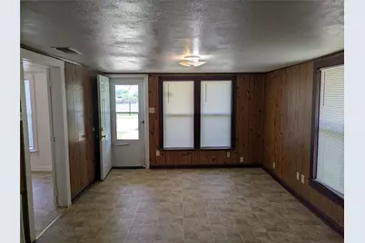411 S Bradshaw Street, Denton, TX 76205 - Photo 3