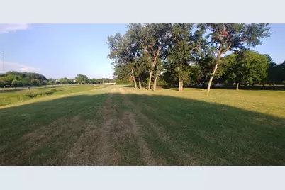 411 S Bradshaw Street, Denton, TX 76205 - Photo 15